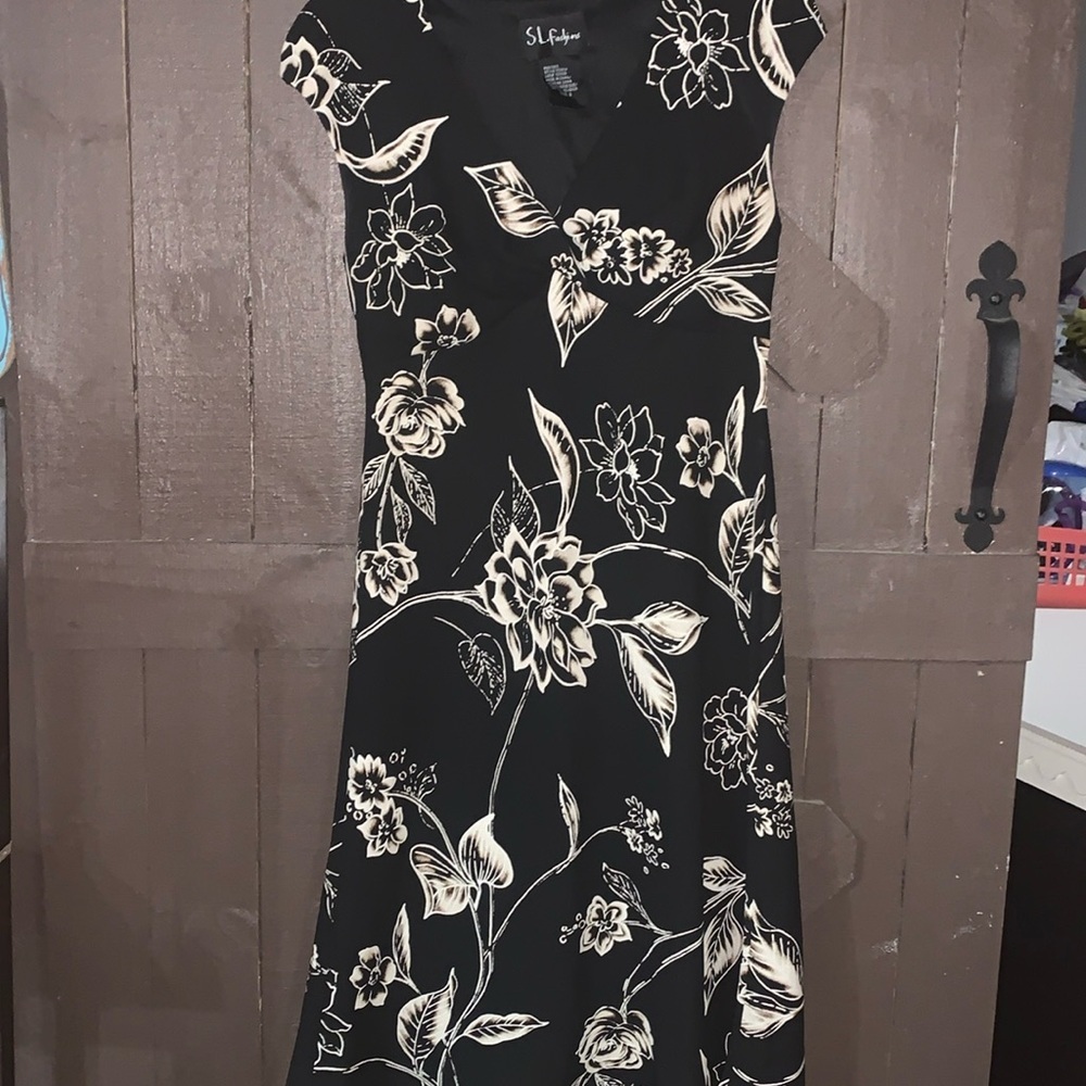 SL Fashions - woman’s dress